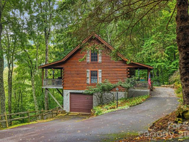 215 Goldenleaf Road