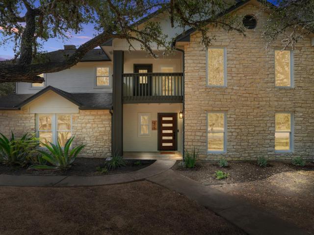 215 Dewberry Cv