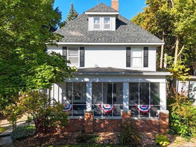 215 E Lincoln St, Mount Pleasant, MI 48858