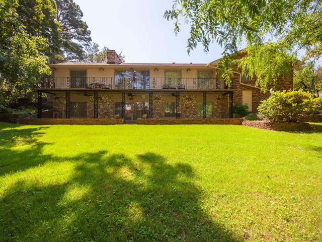 215 Eastern Shores Dr