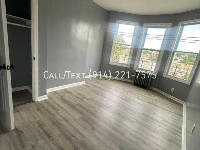 215 Edwards Pl Yonkers, NY 10703 Call/Text 914 221 7575