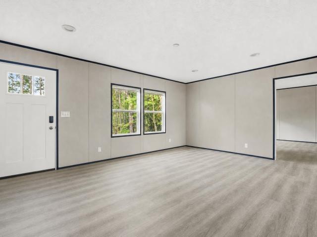215 Eva Dr
