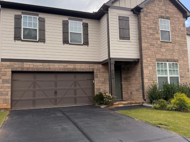 215 Foxhill Drive