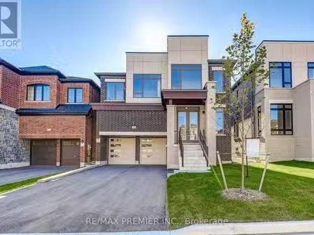 215 Fallharvest Way, Whitchurch Stouffville, ON, L4A 0S1 hou.