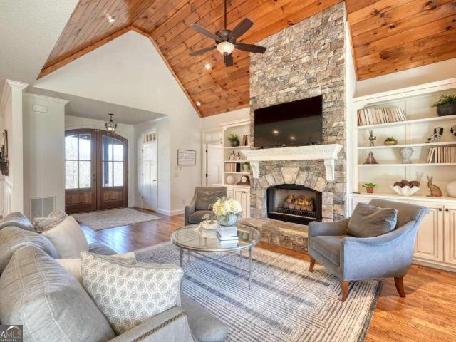 215 Harmony Lane