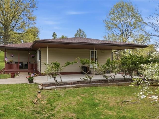 215 Highland Lake Terrace