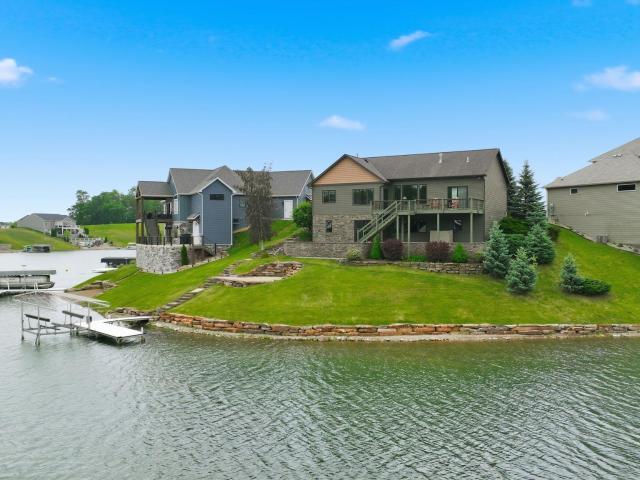 215 Ln 282B Hamilton Lake