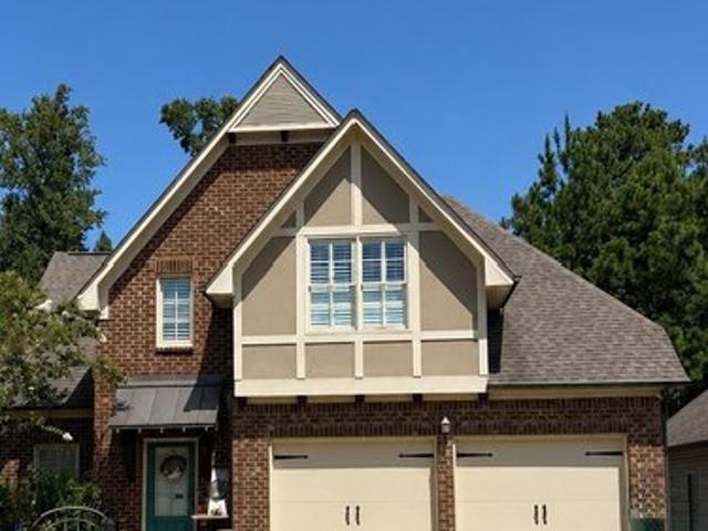215 Lorrin Ln, Westover, AL 35147