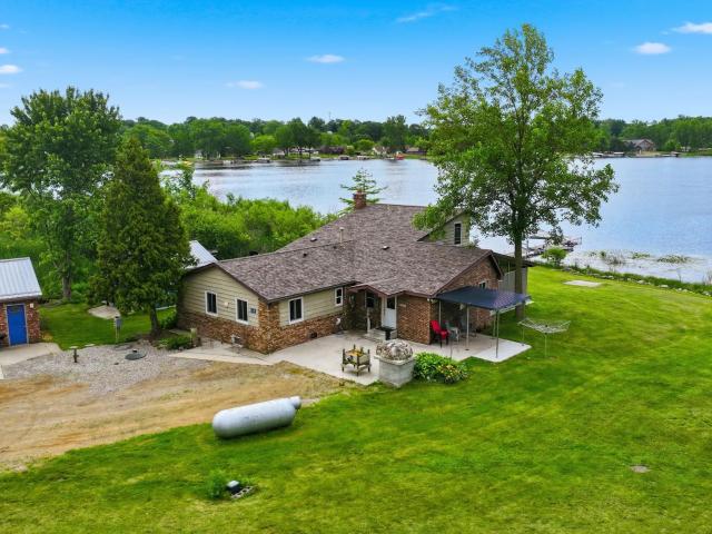 215 Lane 375 Big Otter Lake