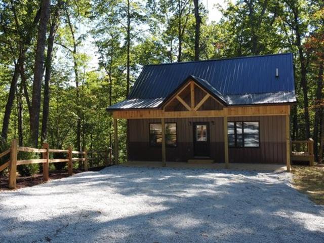 215 Lindsey Ln, Wellington, KY 40387