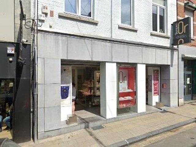 215 m2 apartment for rent in Borgworm