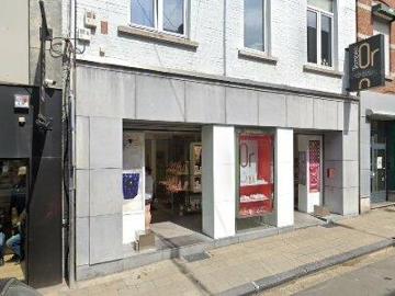 215 m2 apartment for rent in Borgworm