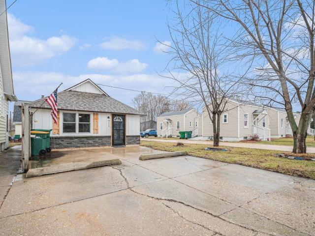 215 Main St, Kirkland, IL 60146 | MLS #12591