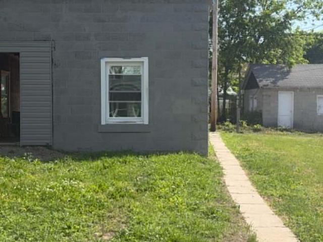 215 N Grand Street
