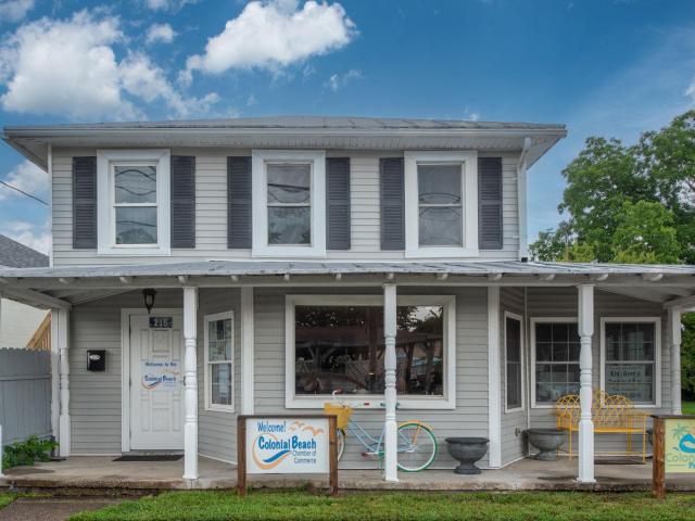 215 N Irving Ave, Colonial Beach, VA 22443 | MLS #VAWE2011