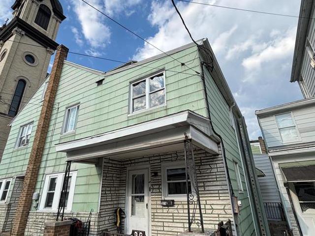 215 N Jardin Street