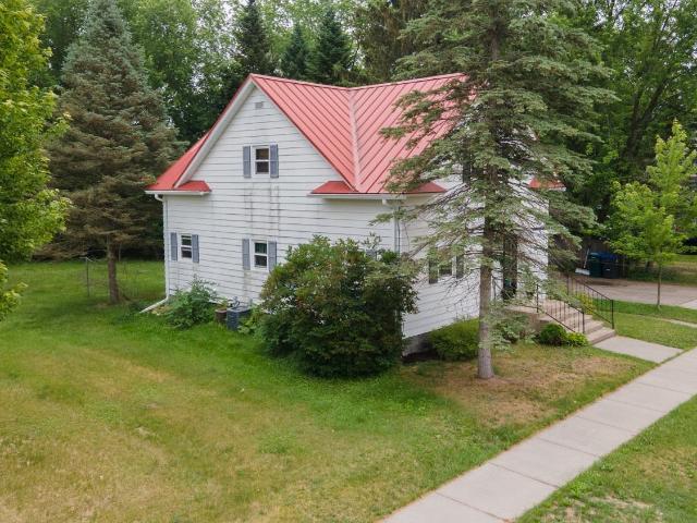 215 n oxford street