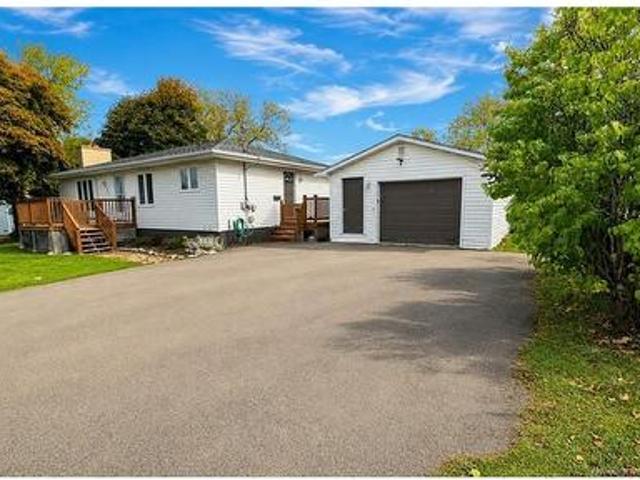 215 Spruce St, Moncton, NB, E1C 7K5 house for sale | Listing ID NB143951 | Royal LePage