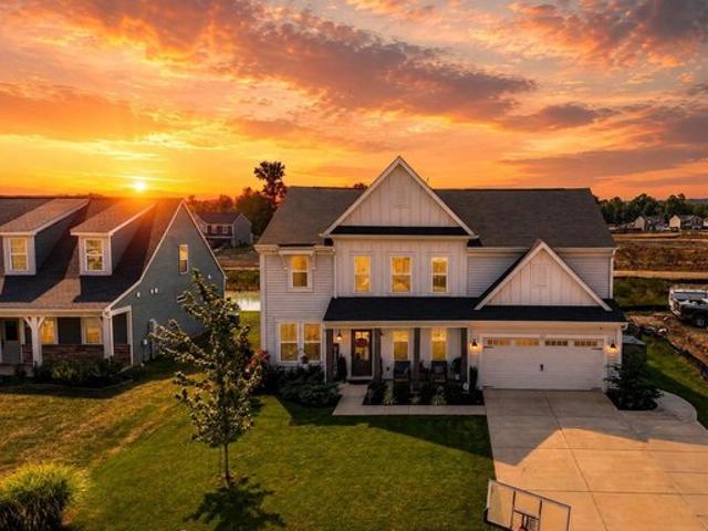 215 Stargaze Dr, Shepherdsville, KY 40165