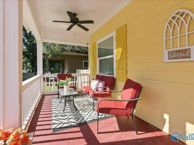 215 SW 8th Avenue
