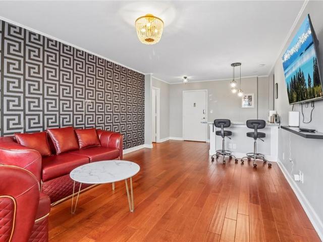 215 Piedmont Avenue NE 602