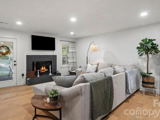 215 Ridgewood Drive