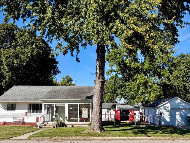 215 W Elm Street