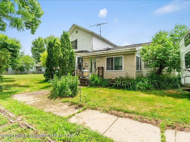 215 W Fulton Avenue