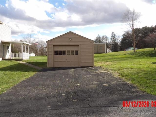 215 W Park St, Hermitage, PA 16148 | MLS #1739