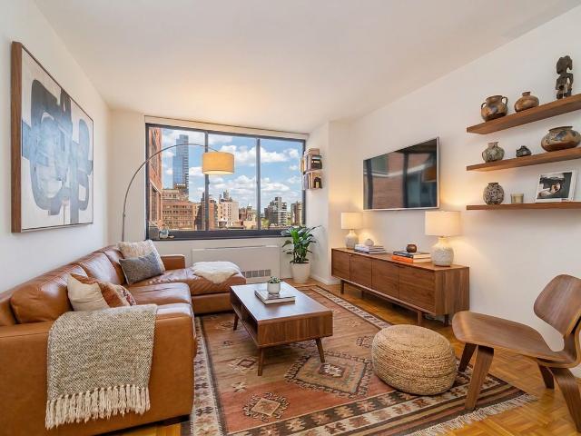 215 West 95th Street, New York, NY