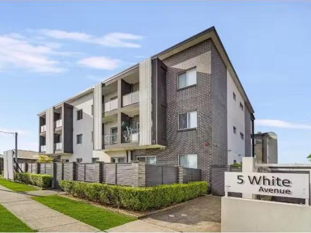 21/5 White Avenue, Bankstown Apartment for rent Listed by Dem.