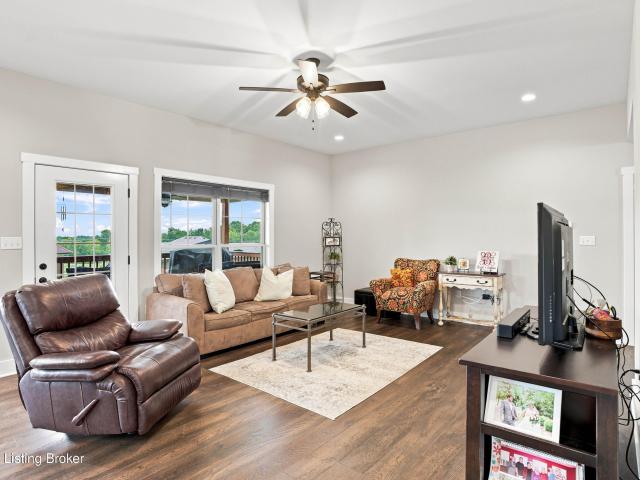 215 Wills Way