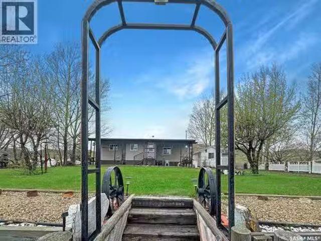 215A Pelletier Drive, Lac Pelletier Rm No. 107, SK, S0N 1T0.