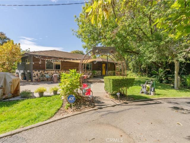 2164 Oak Way