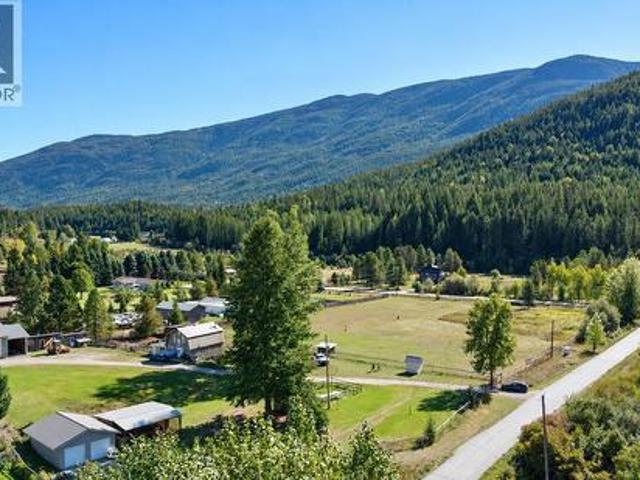 2165 Raven Road, Castlegar, BC, V1N 4S9 house for sale | Listing ID 10401 | Royal LePage