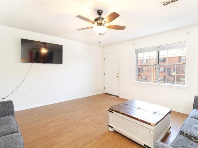 2165 S Milledge Avenue # E7