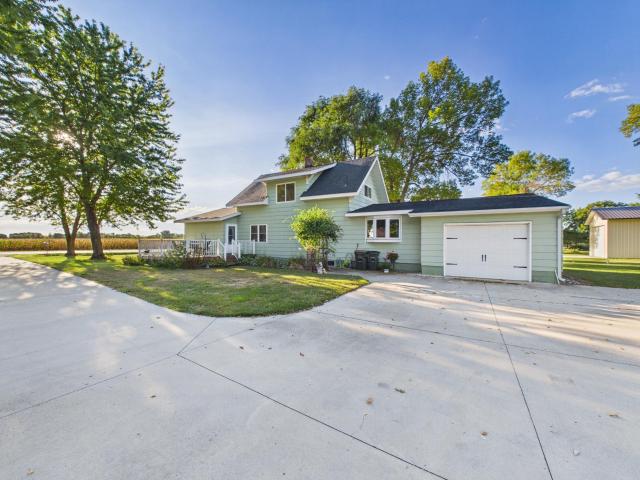 21677 County Road 197