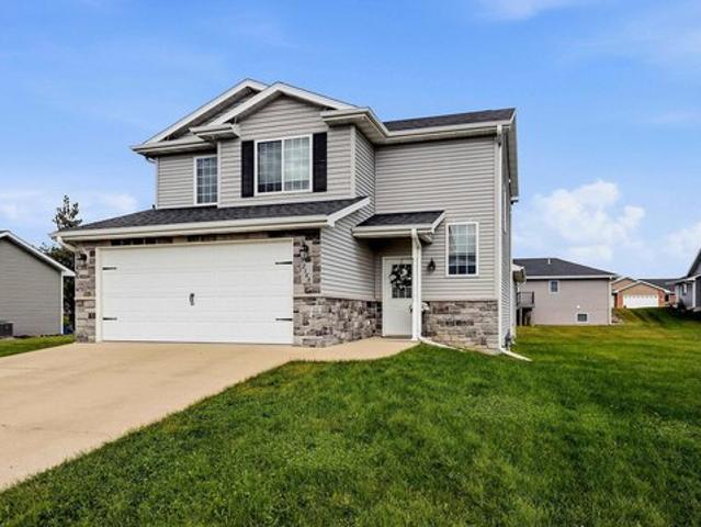 2168 Comanche Dr, Asbury, IA 52002