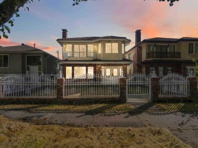 2168 27Th Avenue E, Vancouver, BC, V5N 2W9 house for sale | Listing ID R3169 | Royal LePage