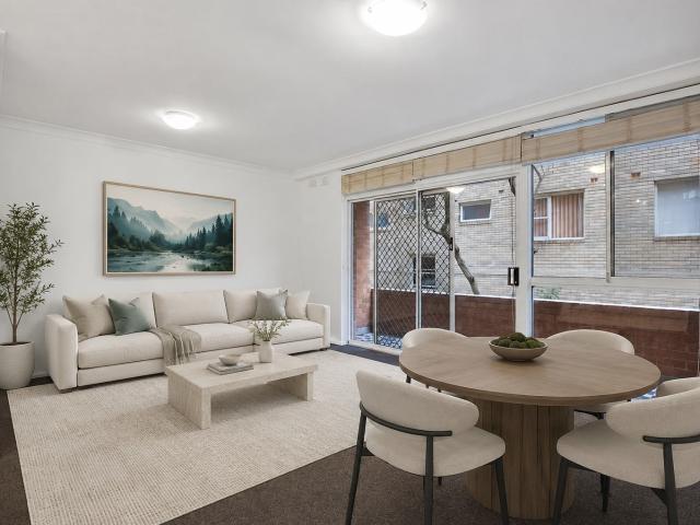 2/160 Raglan Street Mosman
