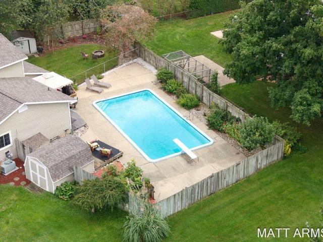2160 Tulip Lane