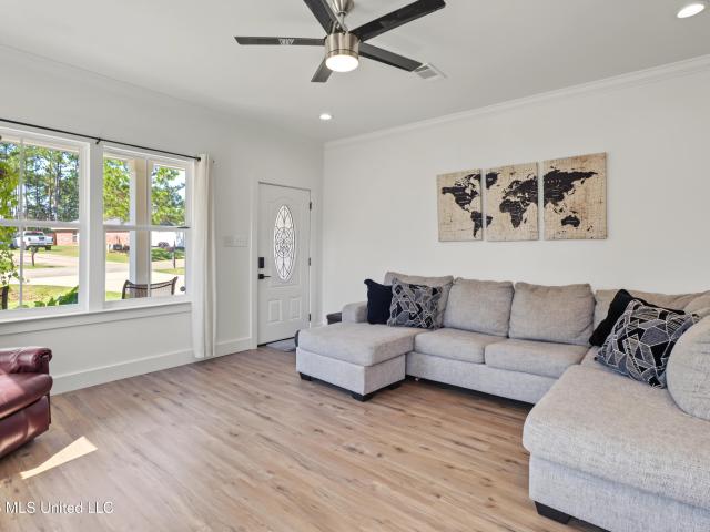 21628 Sandstone Lane