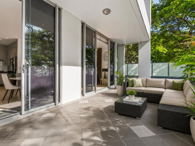 216/3 Como CrescentSouthport QLD 4215, Australia