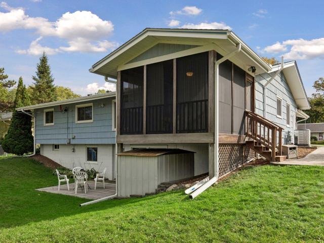 2163 Rosewood Lane S