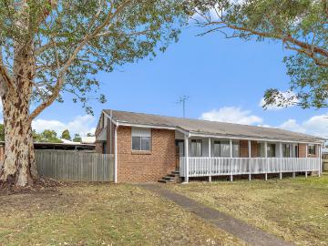 2/16 18 Common Road, Dungog NSW 2420 Apartment For Rent | Domain