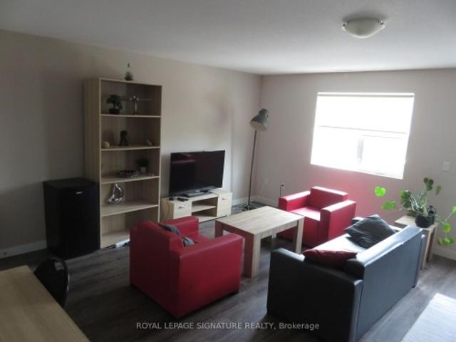 216 288 Albert Street, Waterloo, ON, N2L 3T8 townhouse for sale | Listing ID X13813 | Royal LePage
