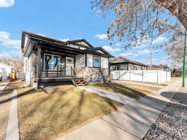 216 2 Street Nw, Medicine Hat, AB, T1A 6J5 house for sale | Listing ID A2334 | Royal LePage