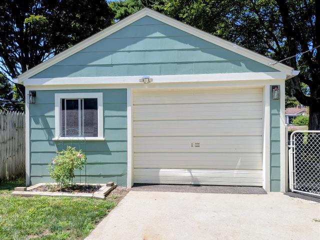 216 2nd Street