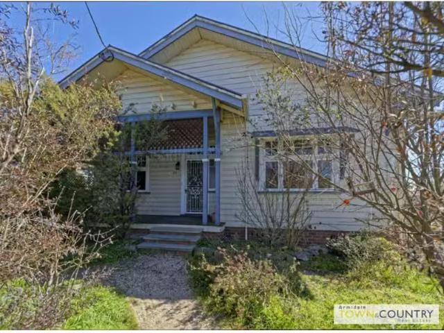 216 Canambe Street, ARMIDALE House for rent Listed by Ashley.