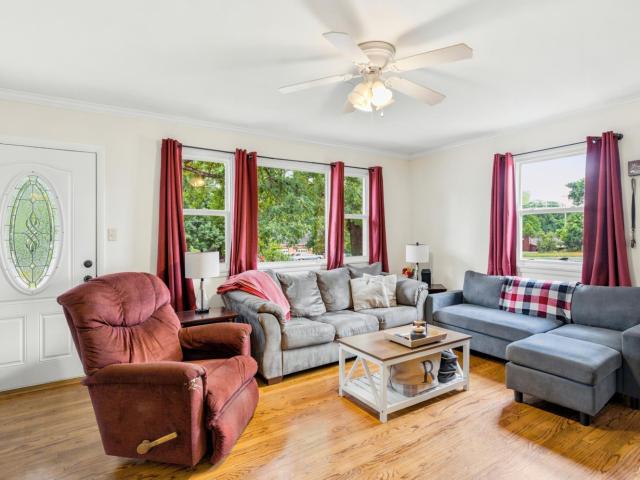 216 Crescent Lane
